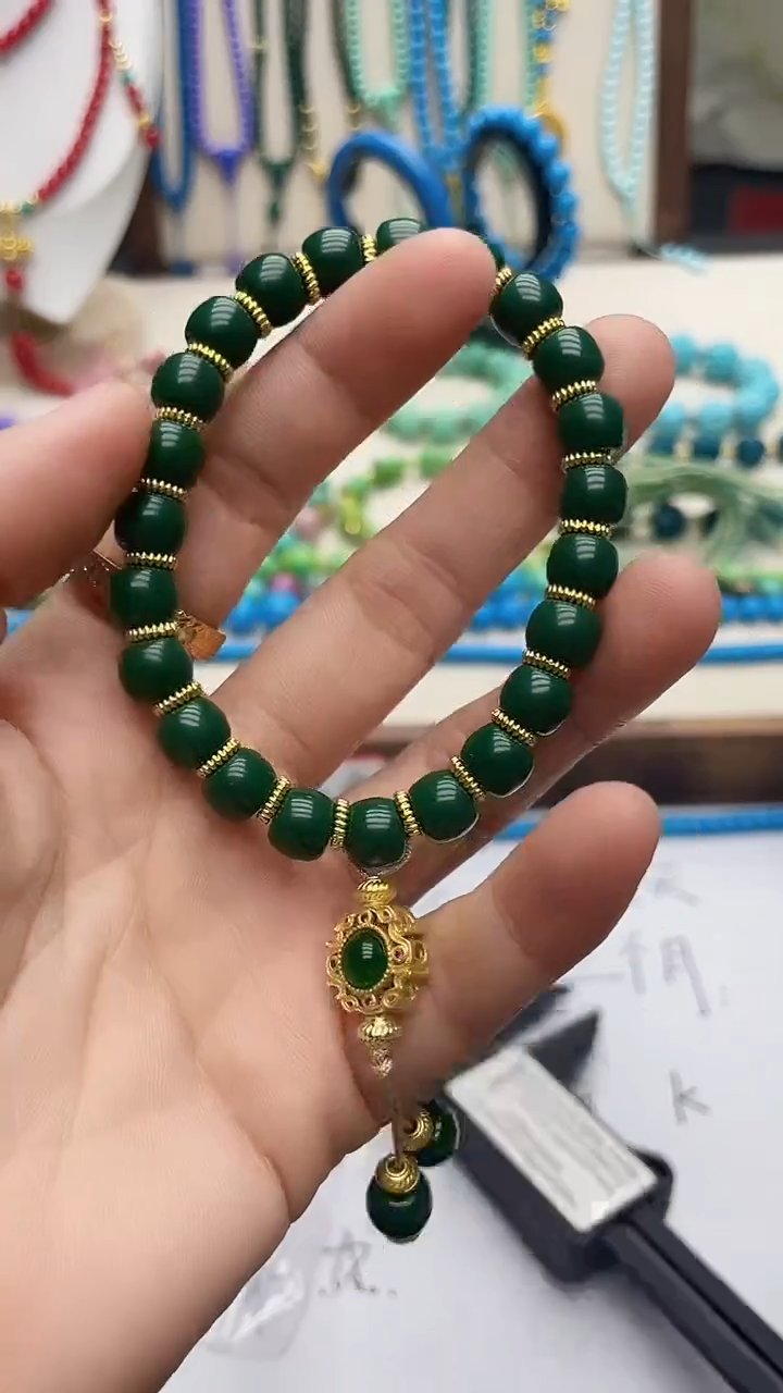 珍藏特色绿色高瓷