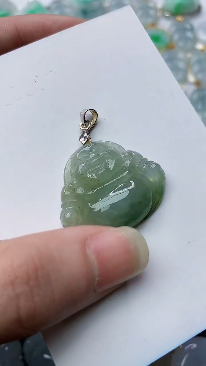 【闪购商品】翡翠颈饰合金18.......