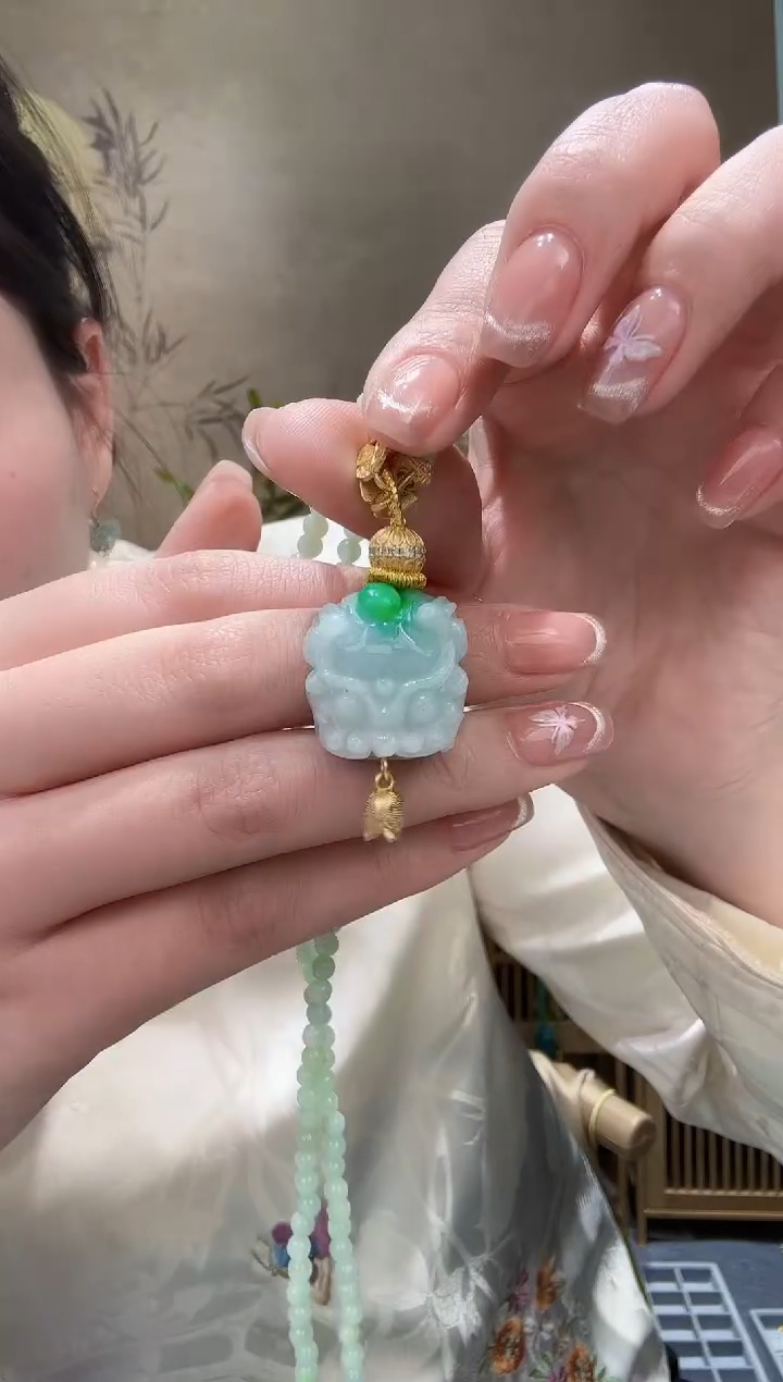 【闪购商品】翡翠颈饰未镶嵌吊坠