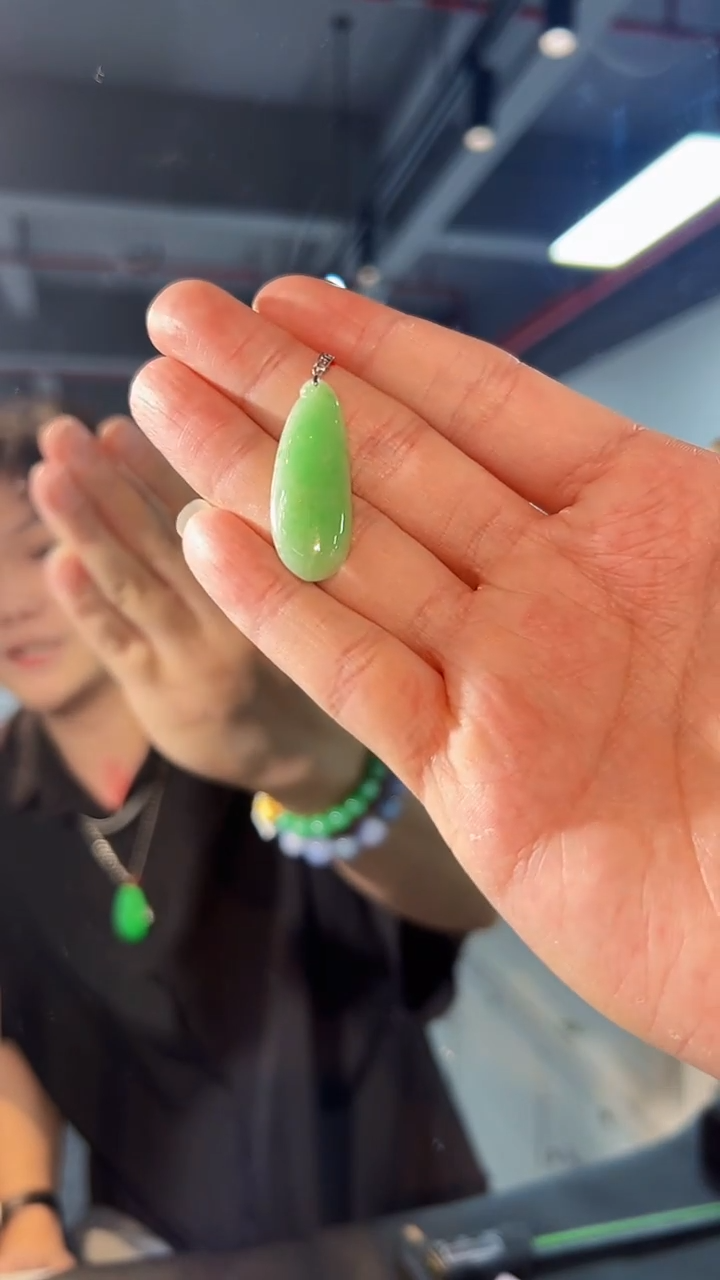 【闪购商品】翡翠18K金镶嵌颈饰缅料A货/支持复检/一件