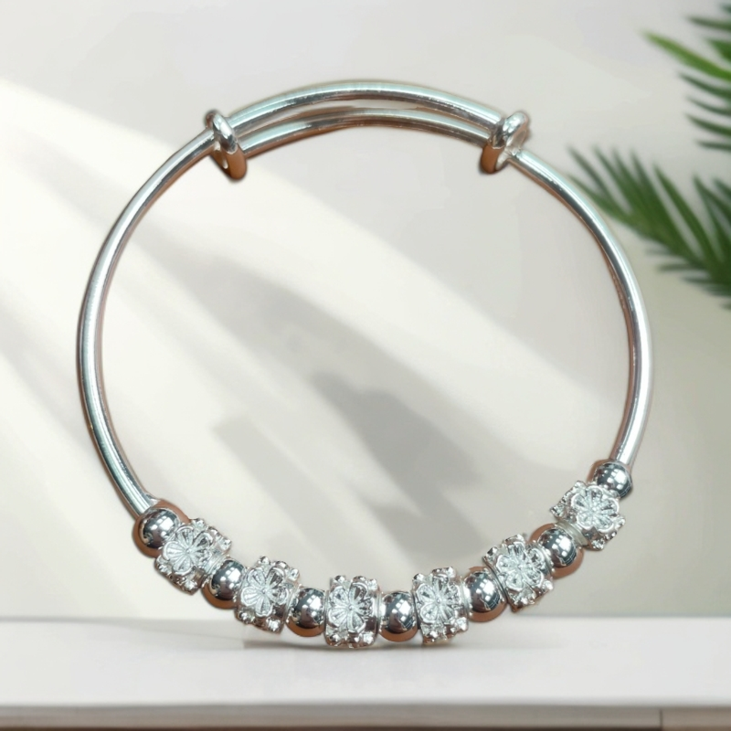 YZ020 梅花银色精品手镯无礼盒