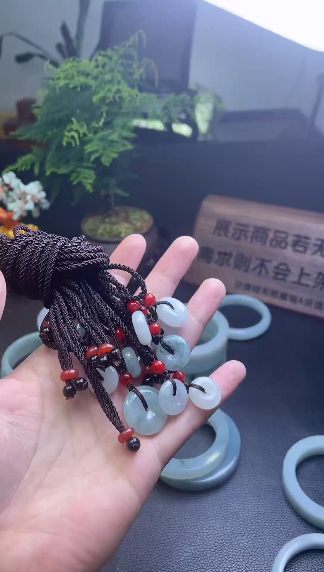 【闪购商品】翡翠颈饰未镶嵌平安扣