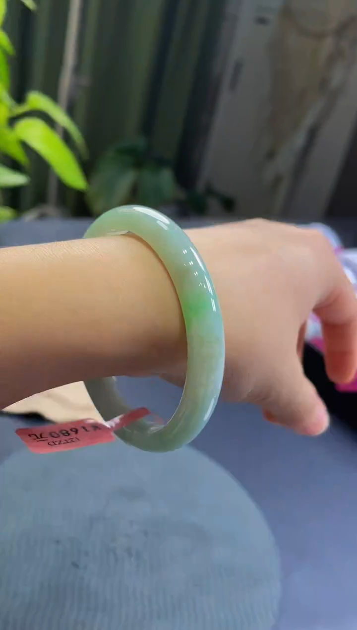 【闪购商品】翡翠手镯未镶嵌052手镯57.9