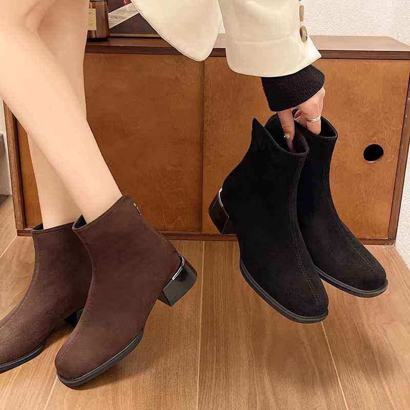 女鞋短筒中跟方头单靴时尚粗跟绒面瘦瘦靴时装靴冬季百搭平底151