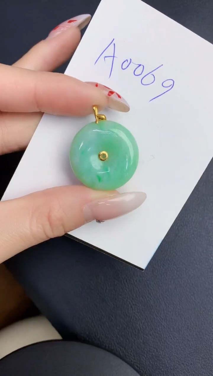 【闪购商品】翡翠颈饰18K金镶嵌0000000000