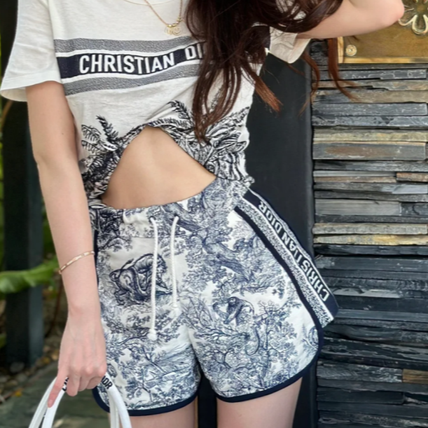 99新 DIOR/迪奥 汤/P235501858/ 墨蓝色 动物园刺绣 短裤 S