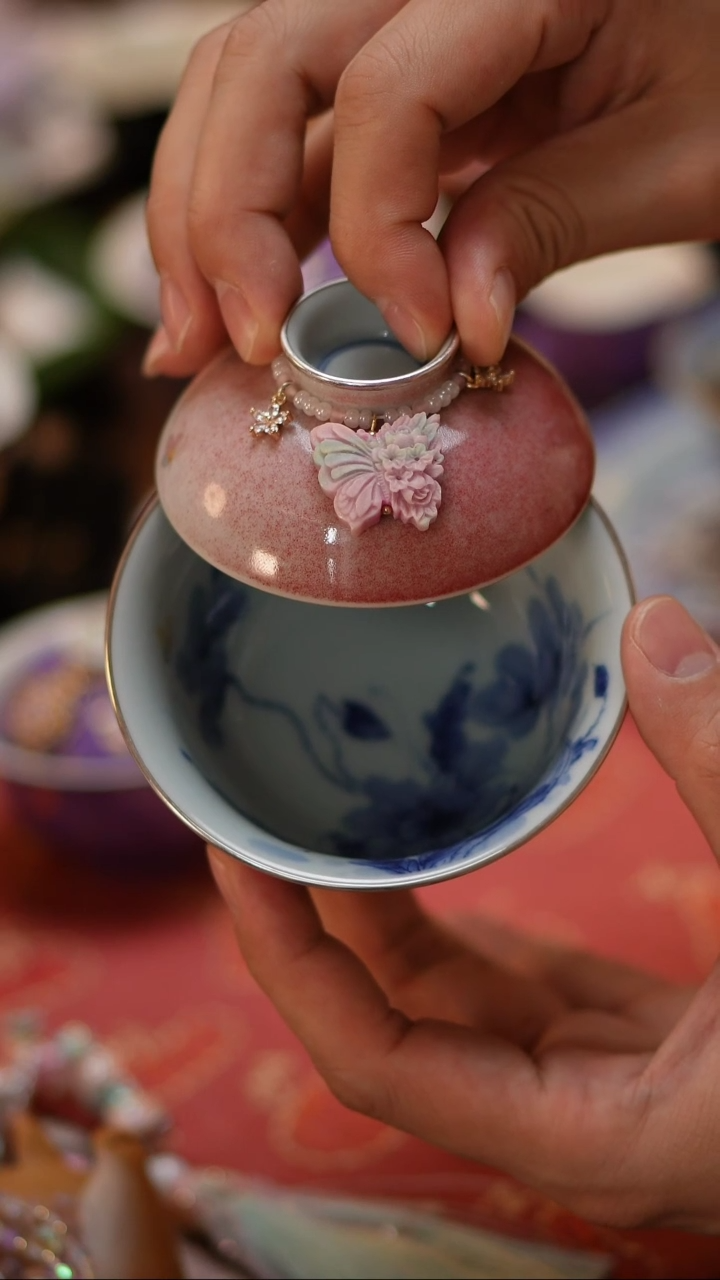 【闪购商品】盖碗豇豆红孩儿面内绘芙蓉花