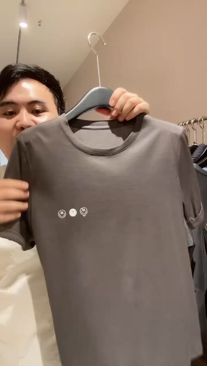 灰色笑脸t均码99