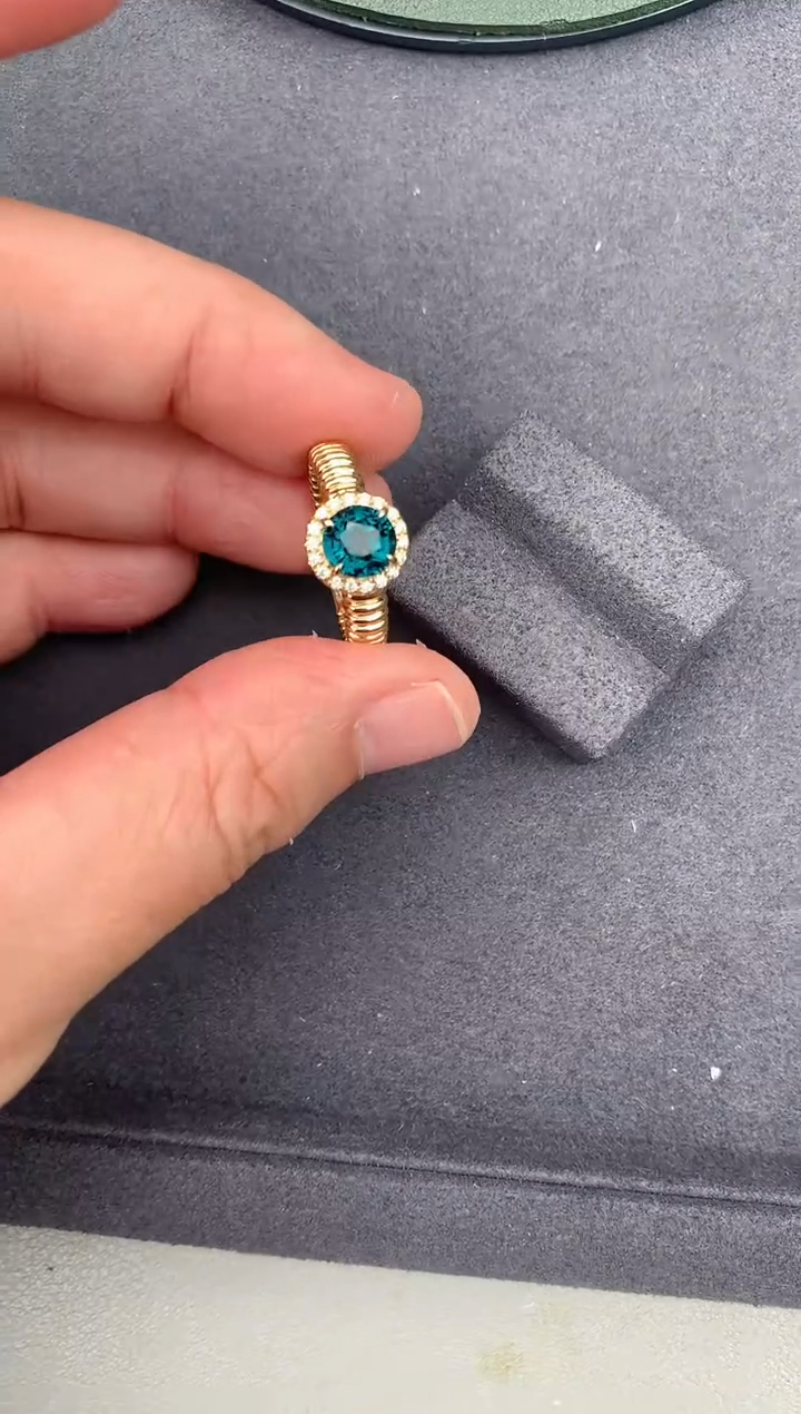 【闪购商品】碧玺戒指18K金镶嵌拉贡碧玺戒指