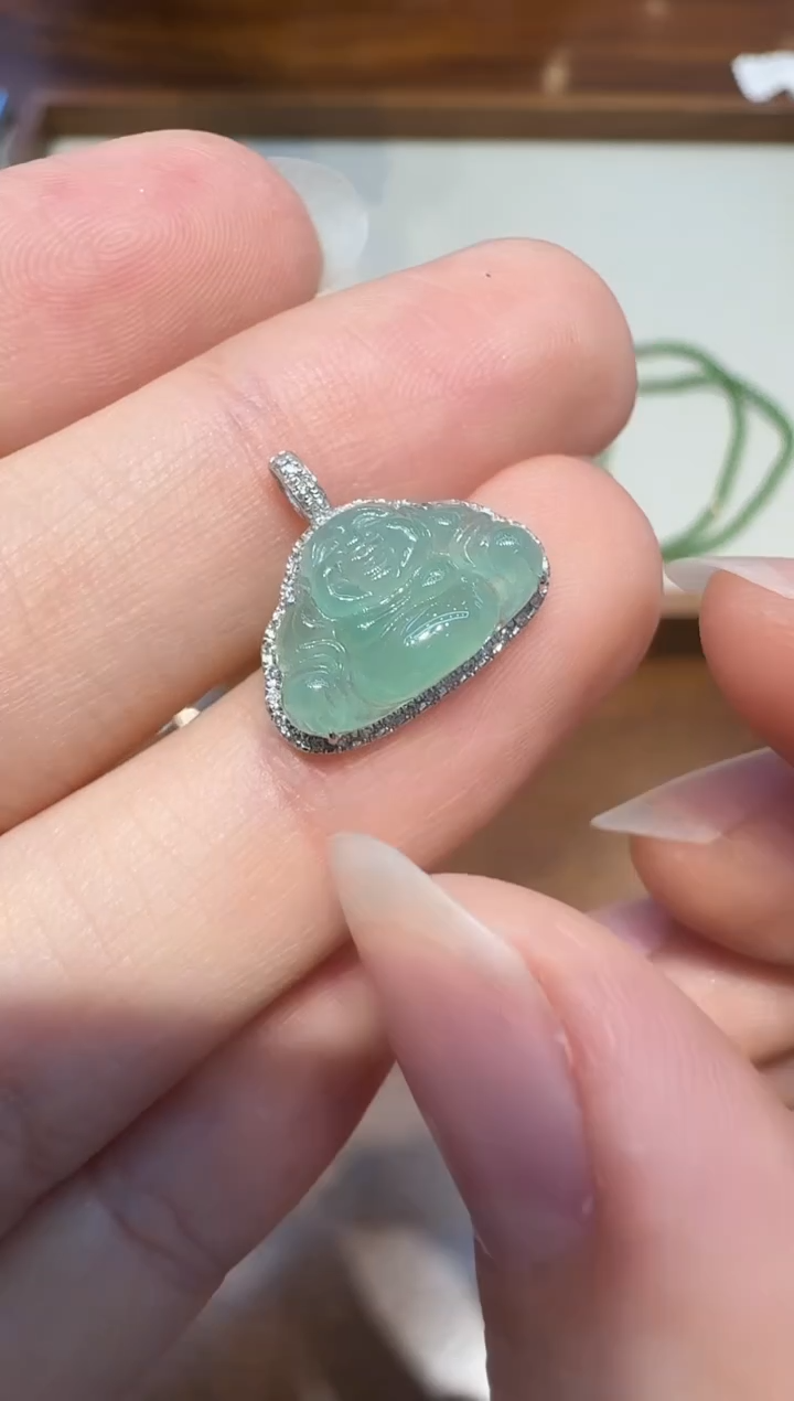 翡翠18K金镶嵌颈饰X0815-512-306