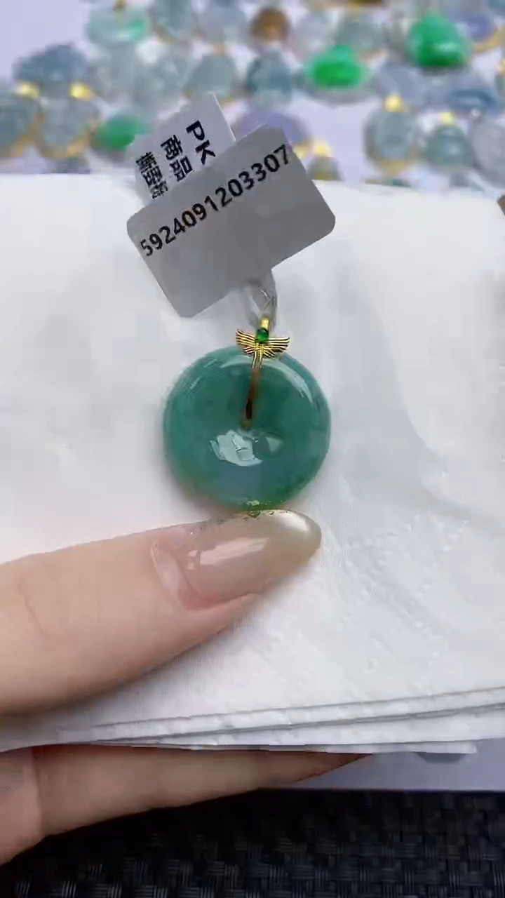 【闪购商品】翡翠颈饰18K金镶嵌天然A货翡翠 