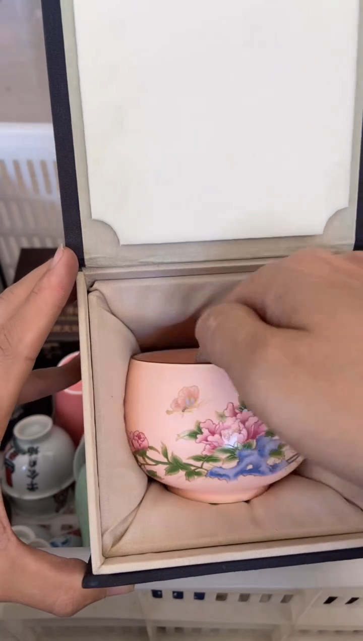 杯无运费险有瑕疵的摄影的产品有使用过的痕迹有点脏介意勿拍杯