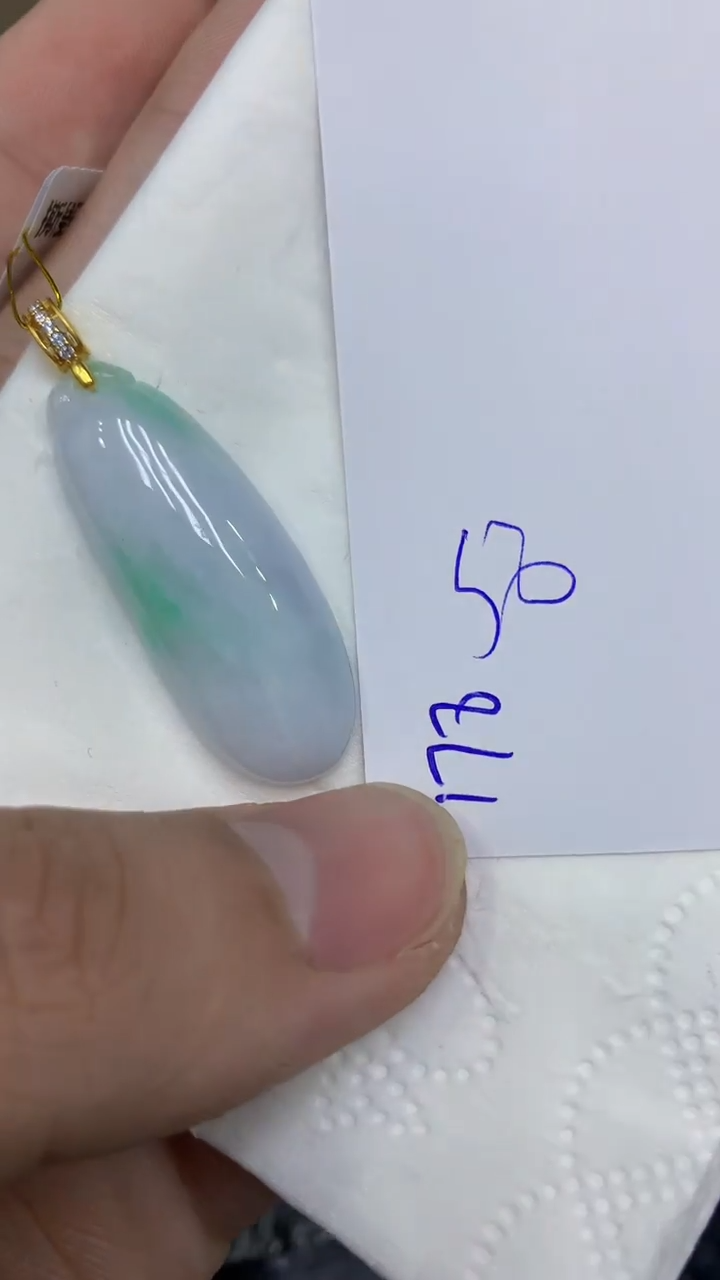 颈饰未镶嵌翡翠缅甸A货翡翠