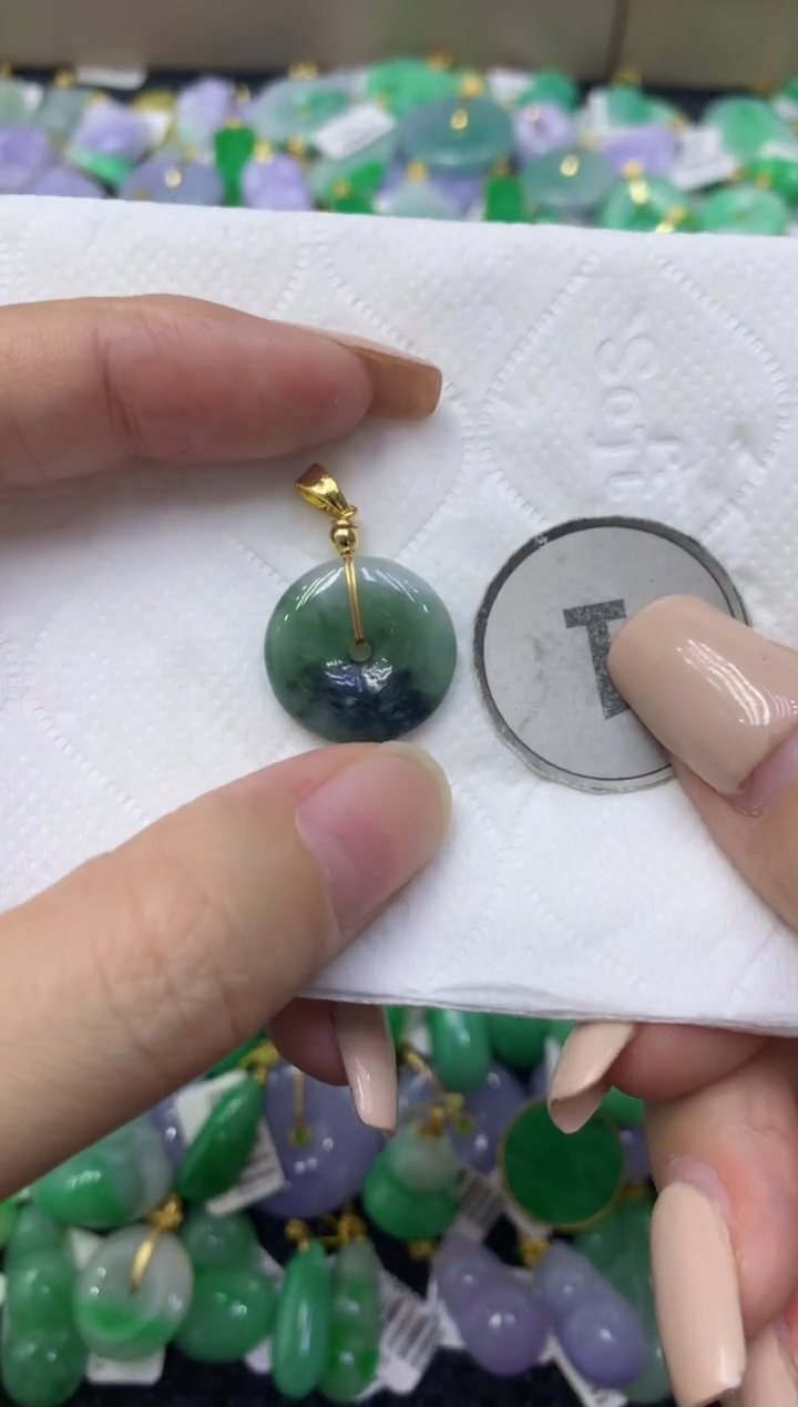 颈饰未镶嵌翡翠天然缅甸翡翠A货