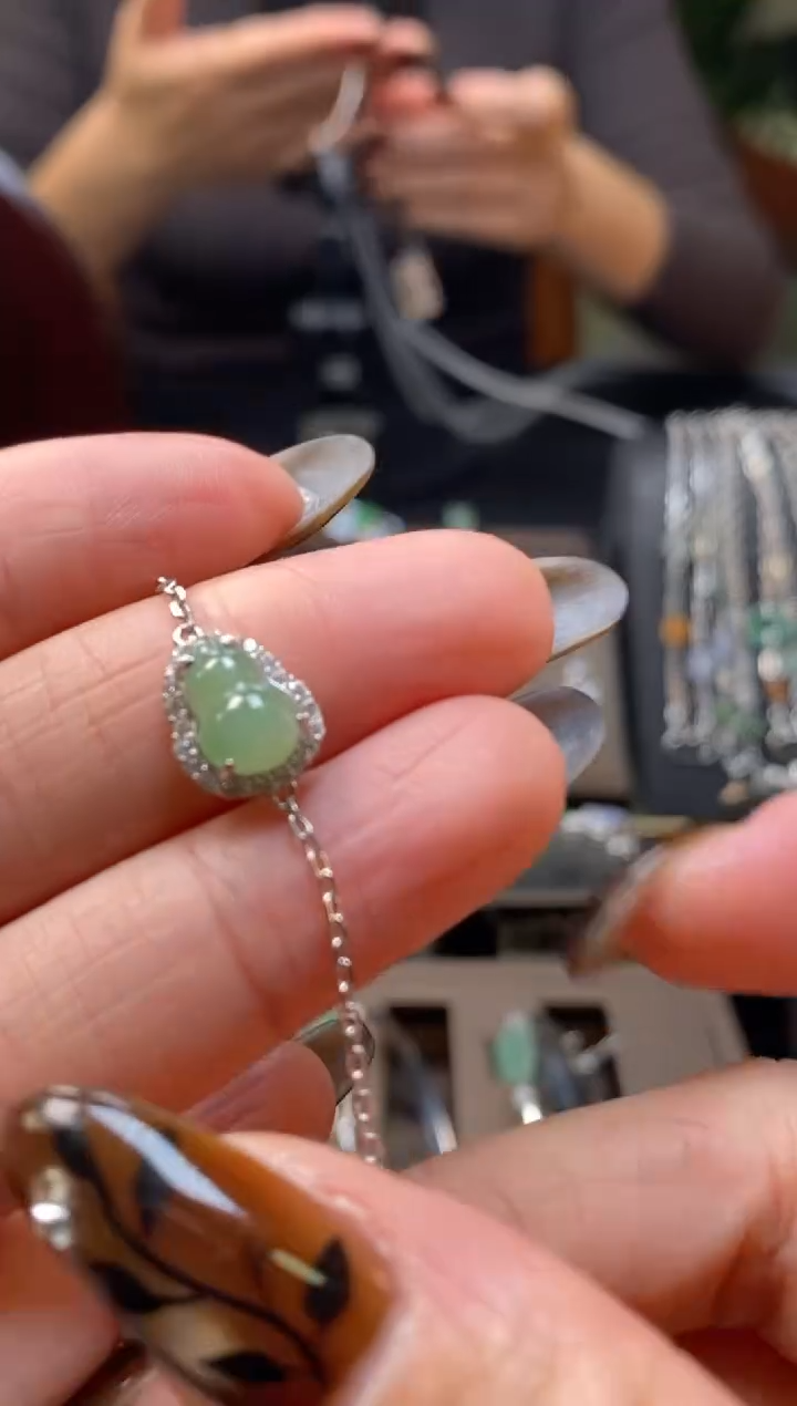 颈饰银S925镶嵌翡翠净货17065