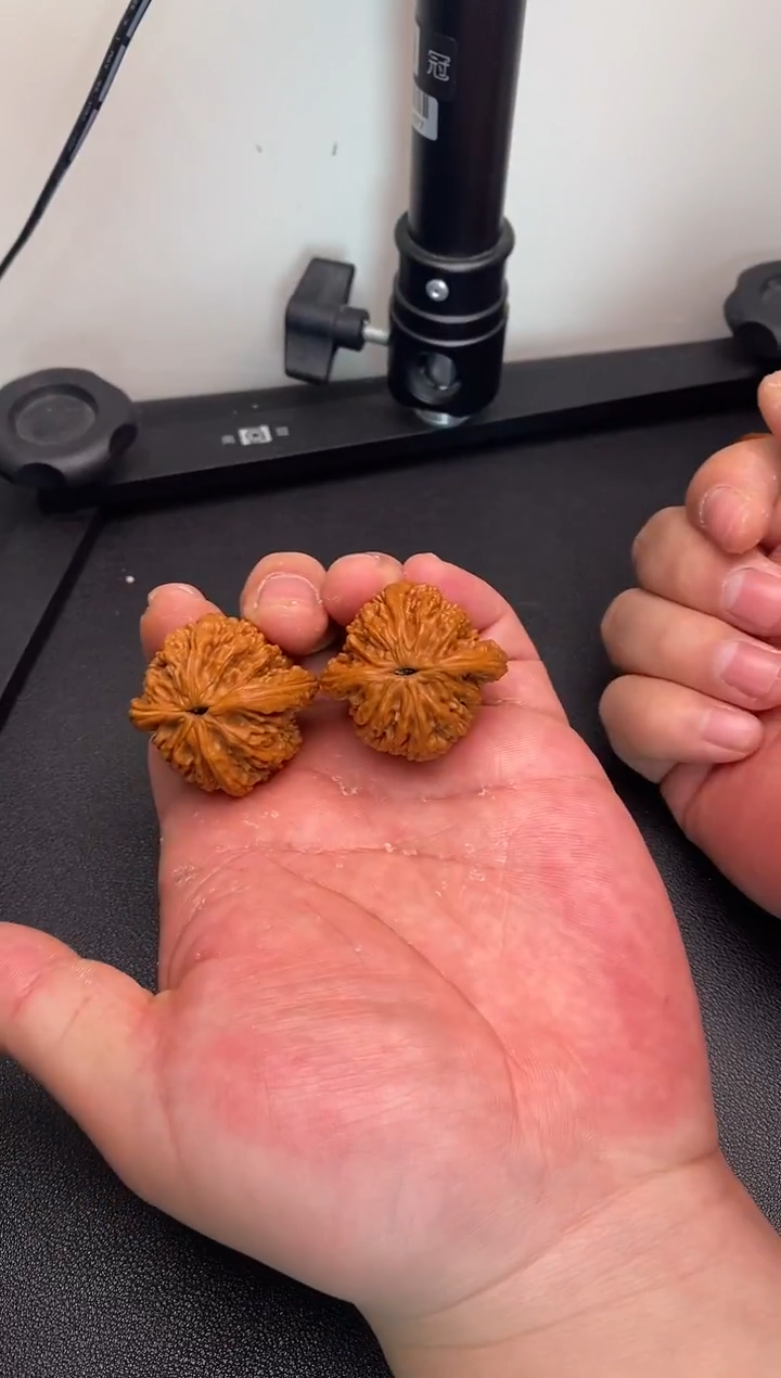 吊坠文玩核桃37尺虎头文玩核桃