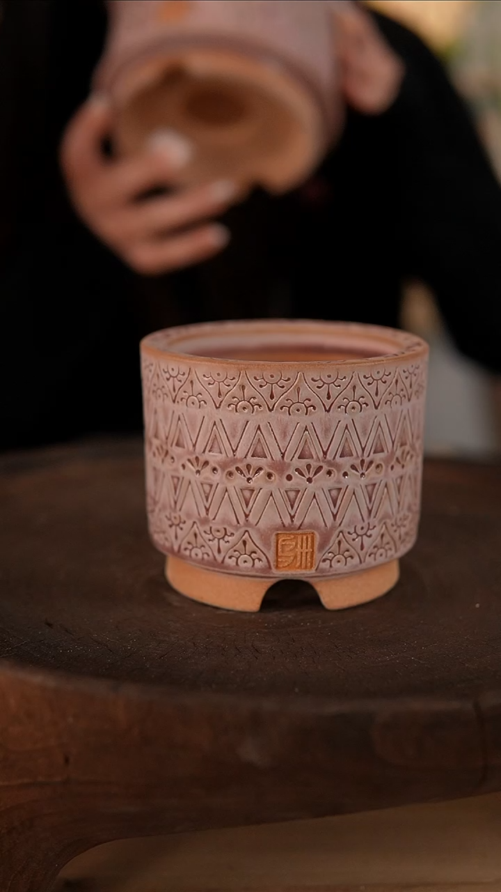 【闪购商品】红陶1-13-061默认微瑕口7.5