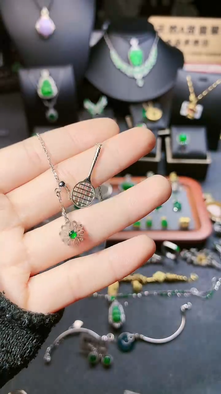 【闪购商品】翡翠吊坠(赠链)银S925镶嵌项链