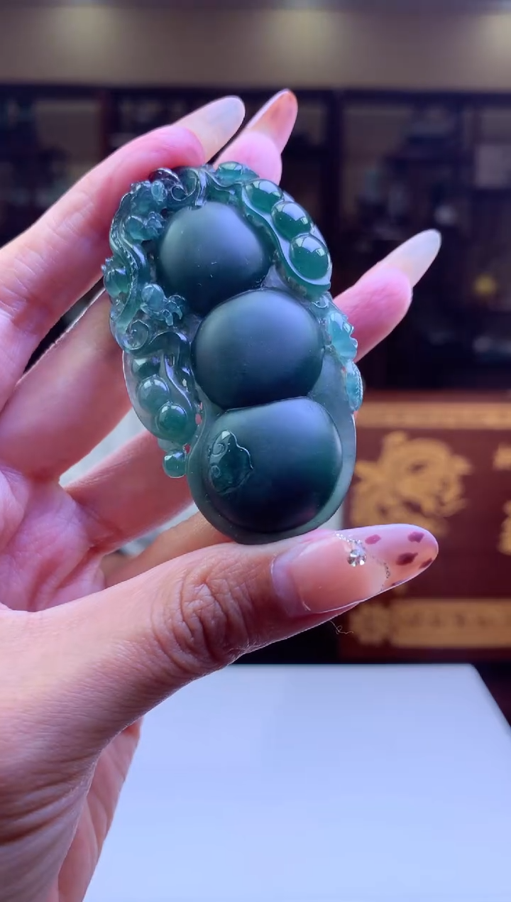 【闪购商品】定制翡翠未镶嵌挂件发货（拍一发一）