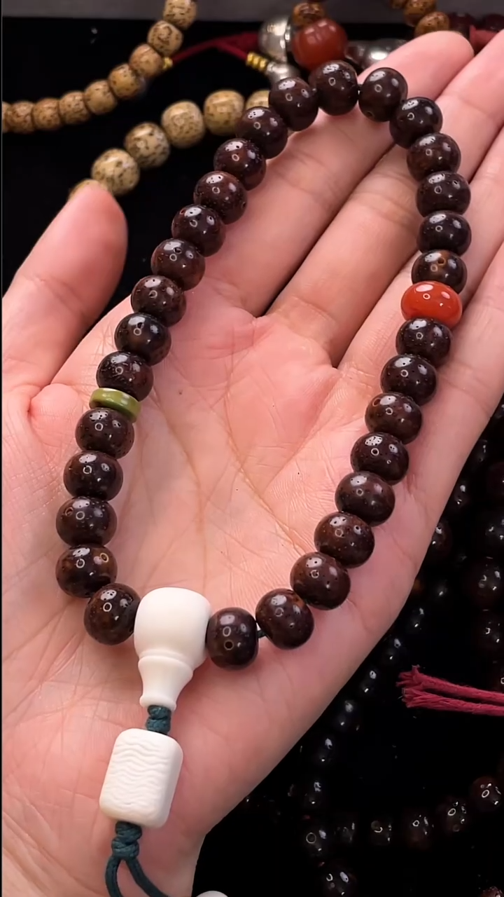 手串星月菩提精工级深珀苹果珠10*8手持