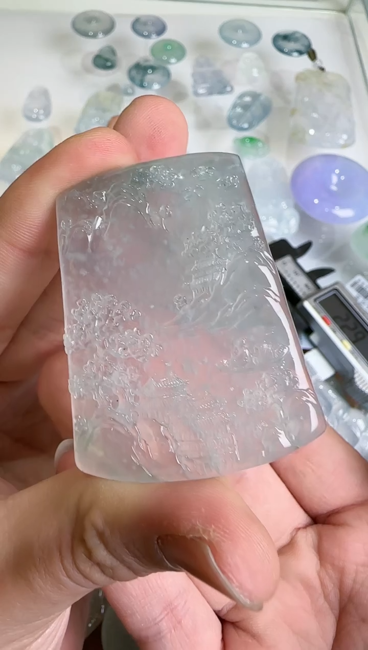 【闪购商品】翡翠吊坠(不含链)未镶嵌··