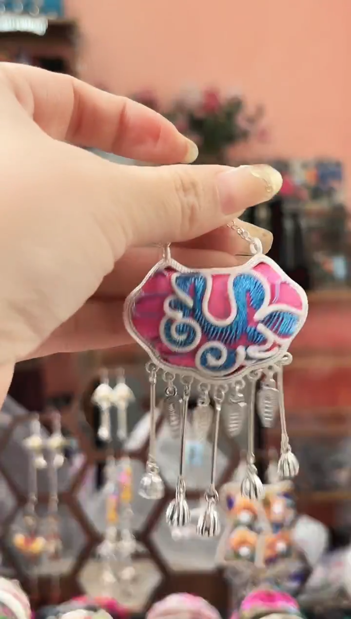 艺枝独绣手工饰品104