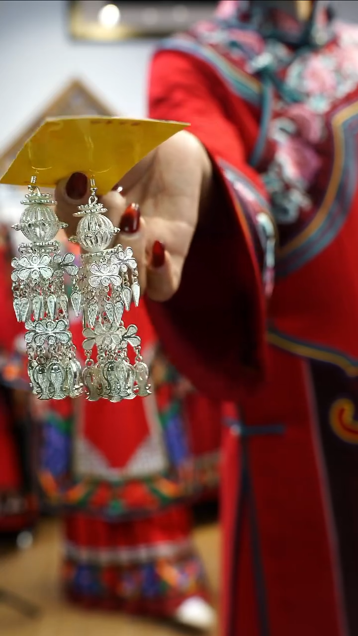 直播间专享民族风耳饰一对  