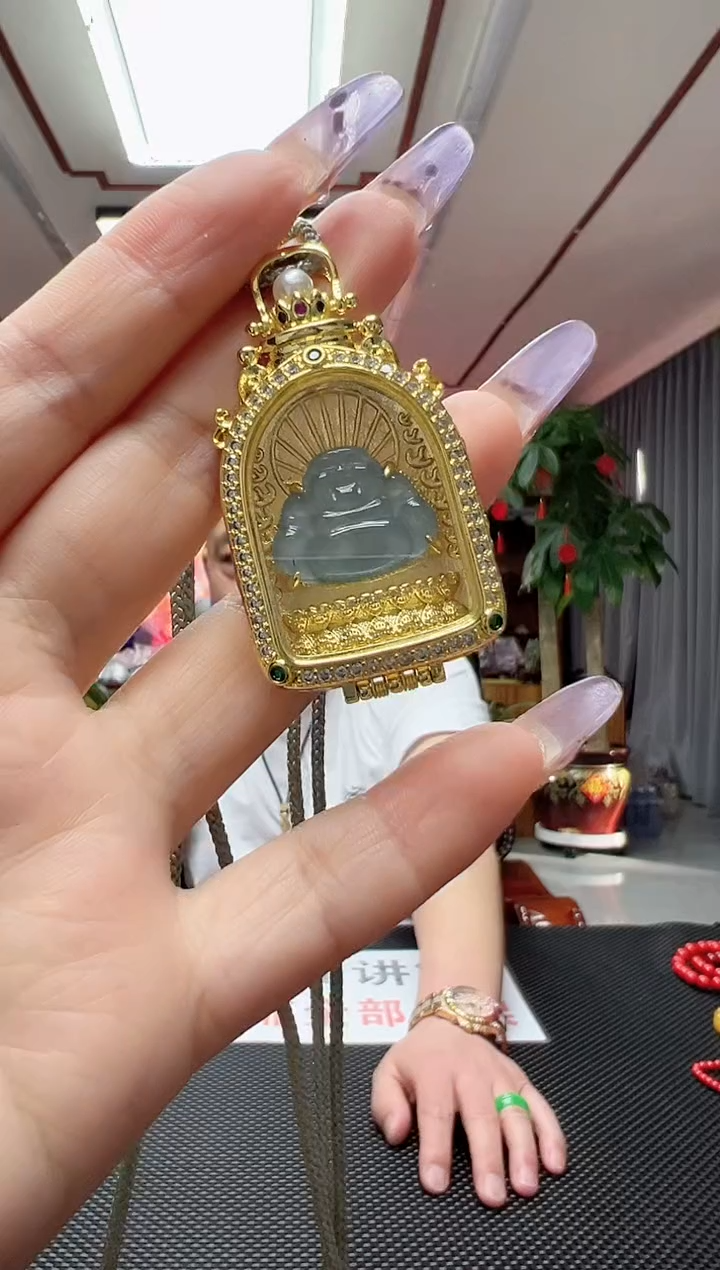 【闪购商品】翡翠挂件未镶嵌佛/多样性发货其中发一