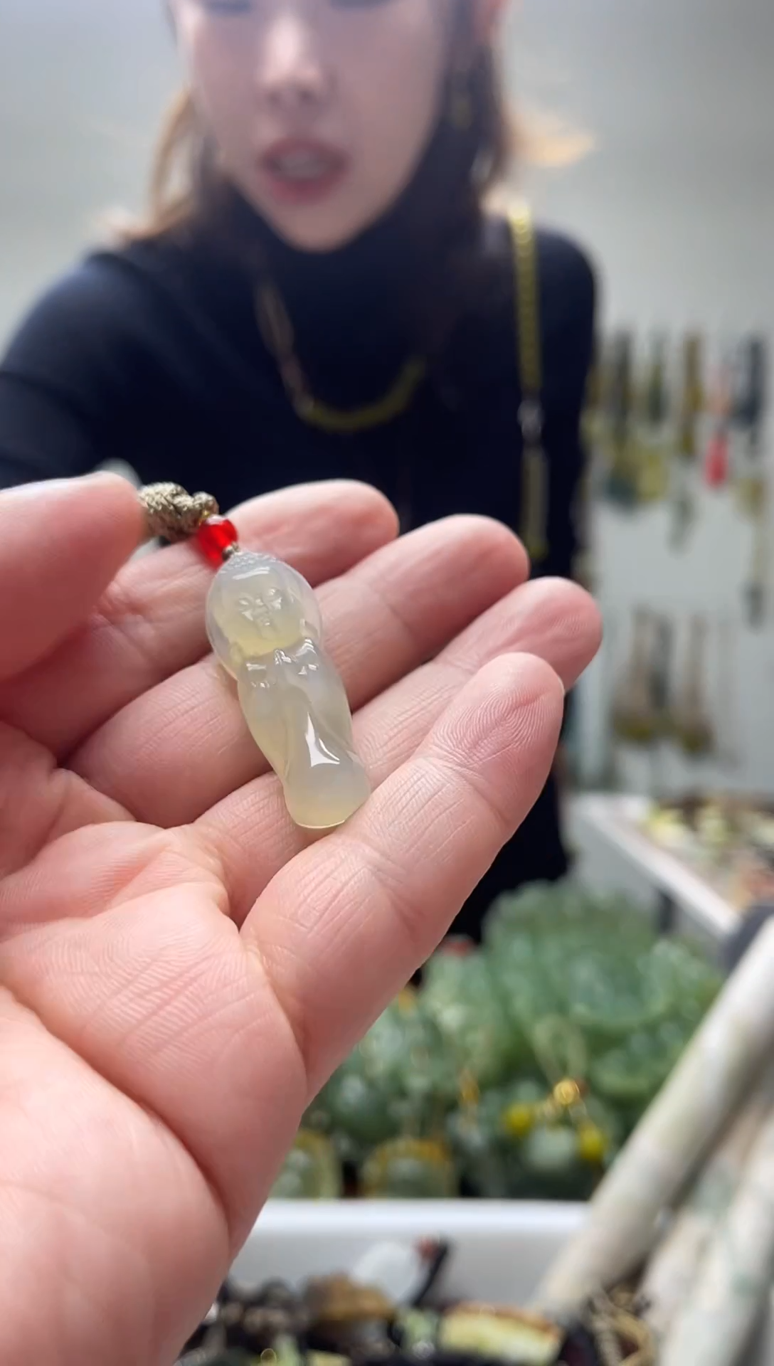 未镶嵌岫玉颈饰`