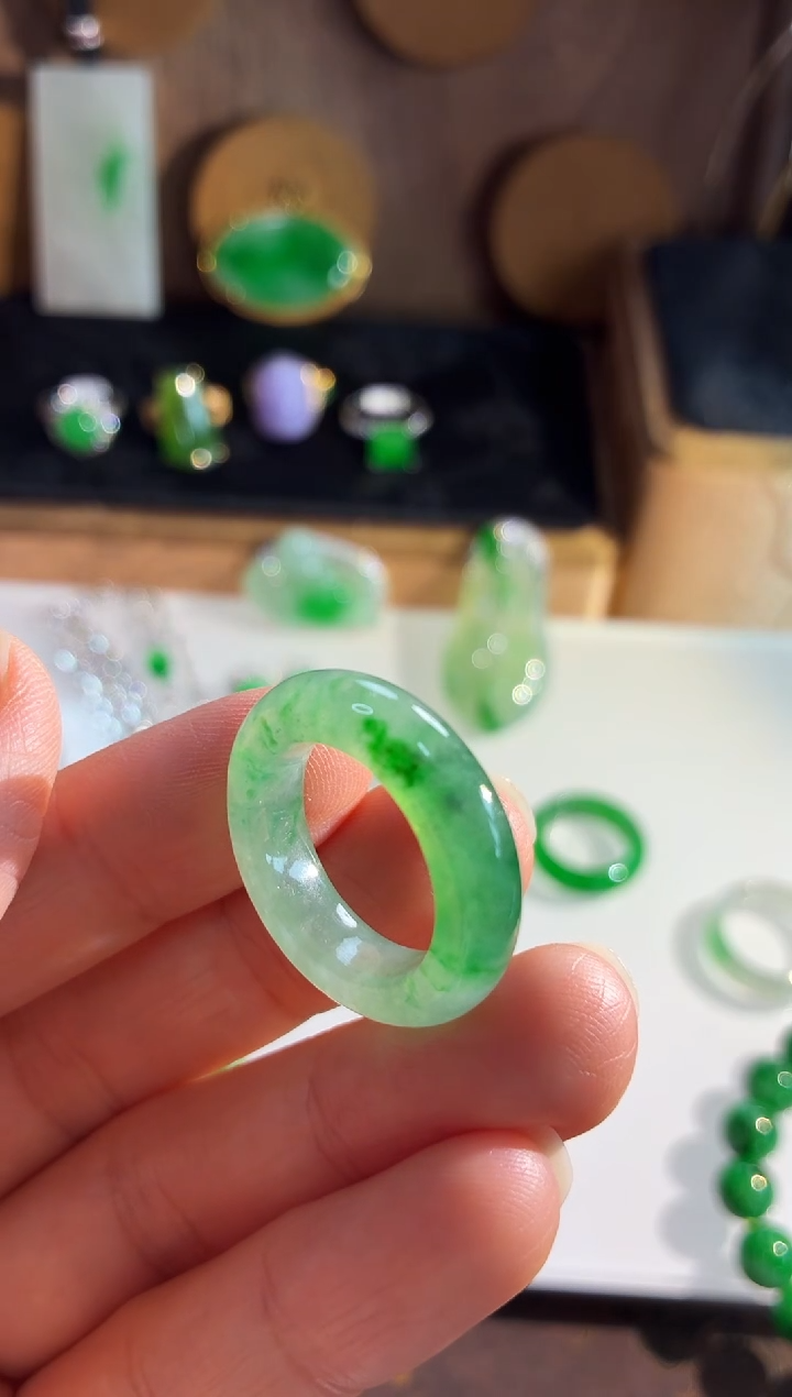 未镶嵌戒指翡翠戒指16