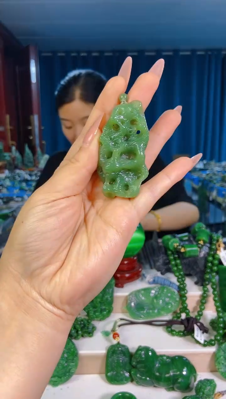 和田玉未镶嵌挂件1