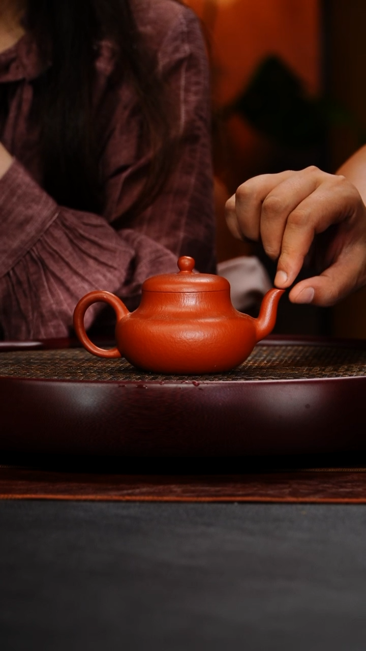 茶壶紫砂成进窑 君德103 朱泥 180毫升 十八目