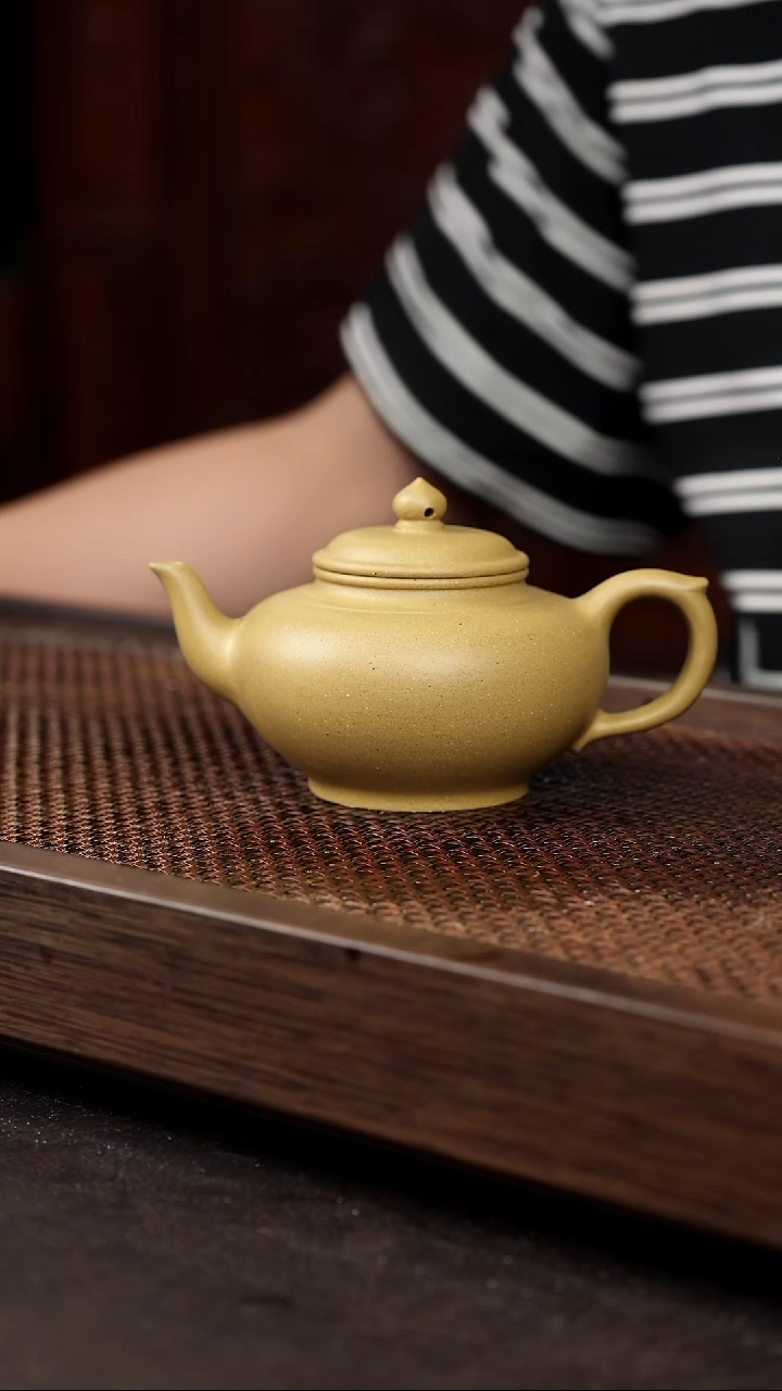 茶壶紫砂黄金段笑樱