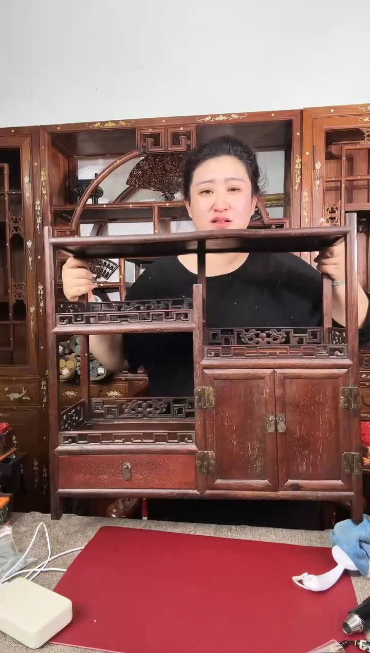 木质足银私人藏宝阁 | 架子