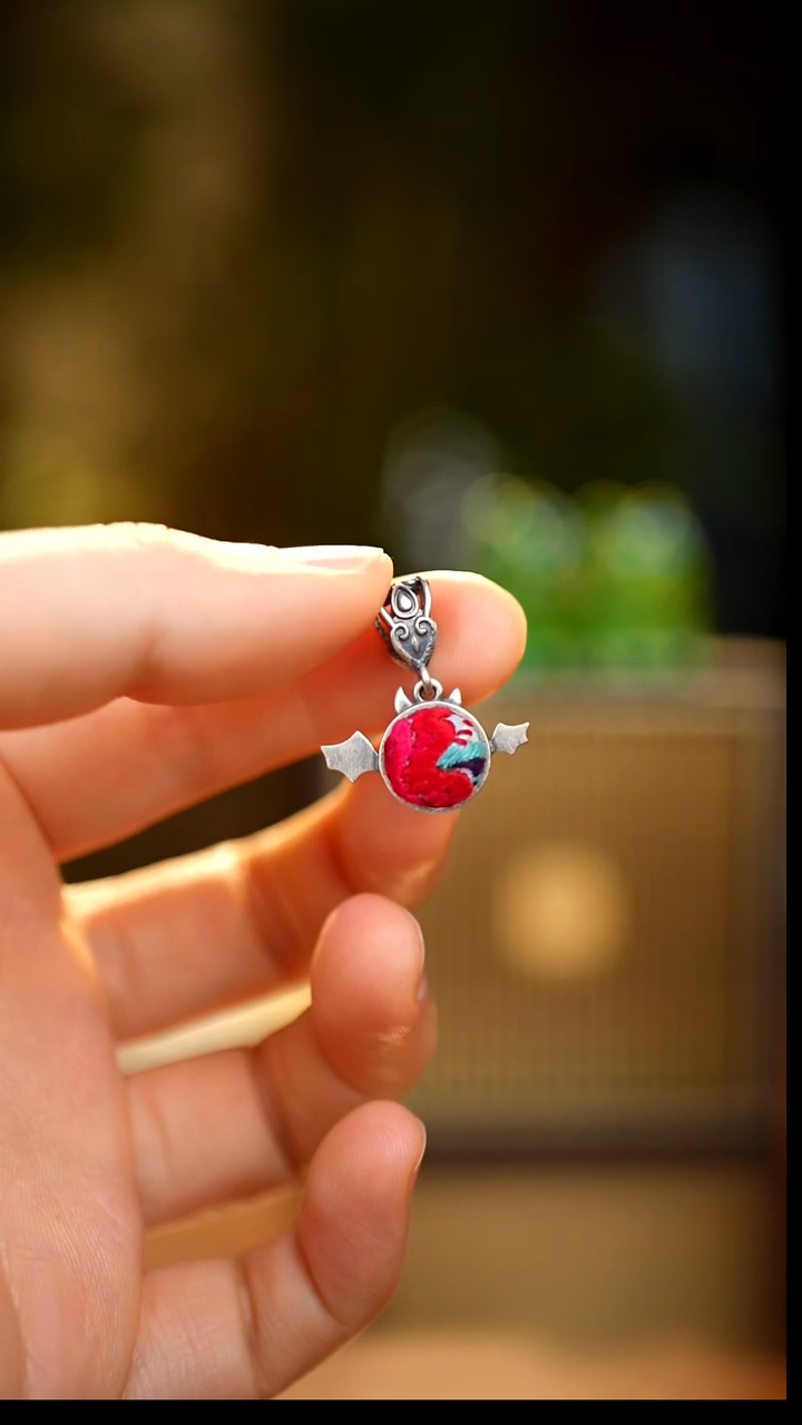 刺绣私人定制苗族手工W837