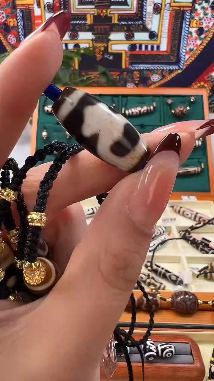 玛瑙/玉髓（覆膜）颈饰未镶嵌甜****?39.