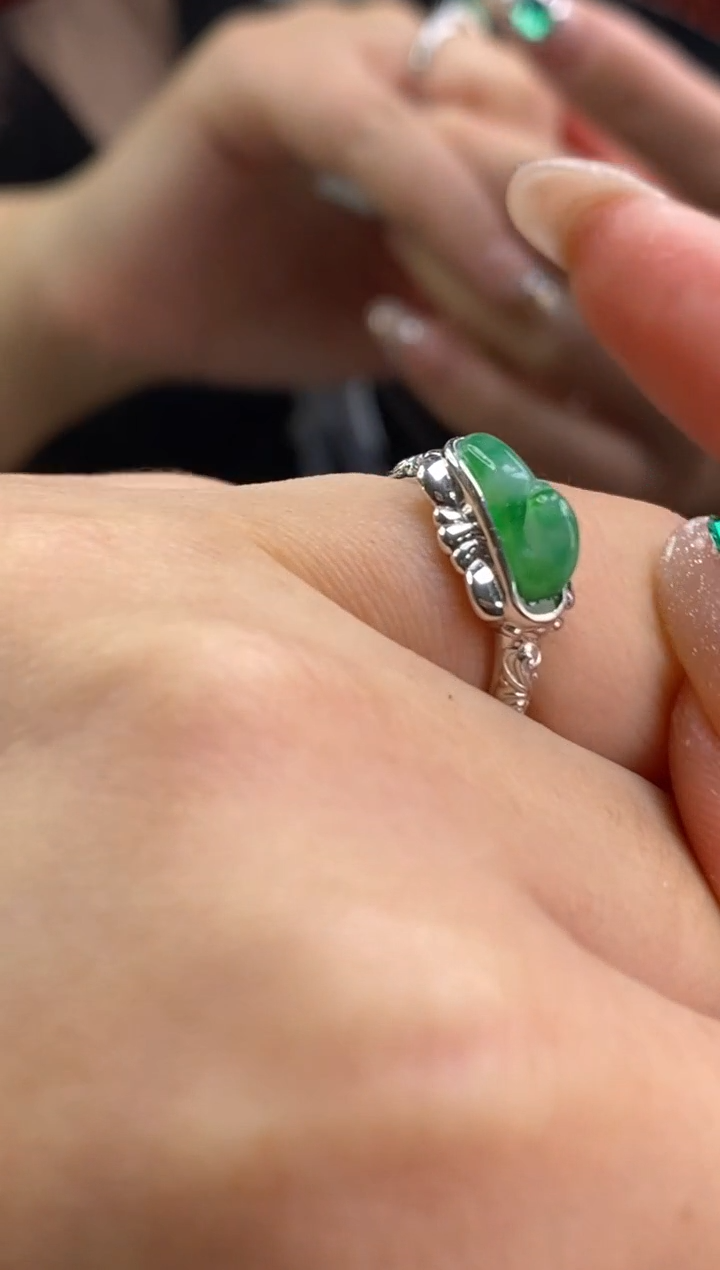 颈饰银S925镶嵌翡翠净货17693