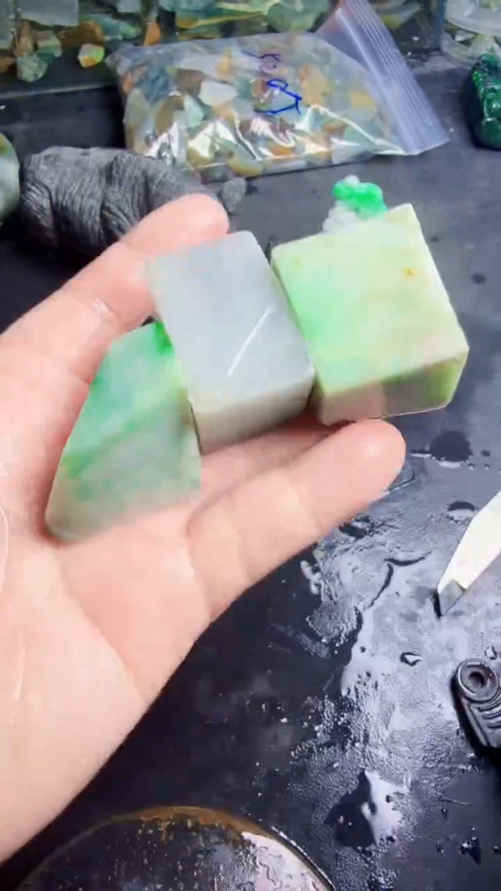 未镶嵌挂件翡翠天然翡翠146