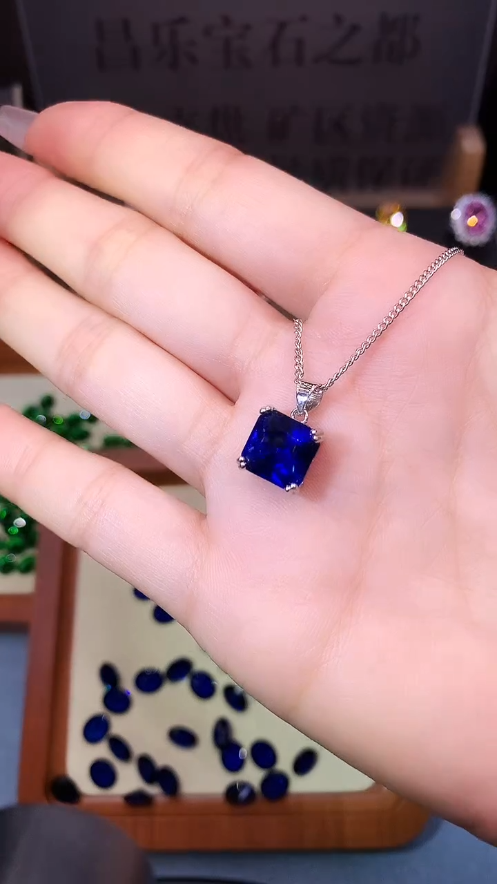 无925银大克拉重工精切高品质蓝宝吊坠