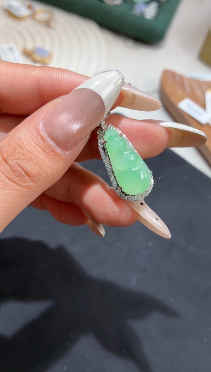 吊坠(不含链)银S925镶嵌翡翠【挽石珠宝】豆子