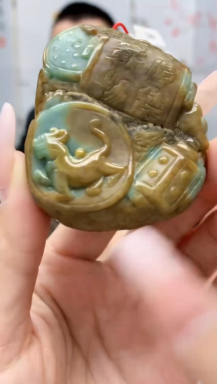 【闪购商品】定制翡翠未镶嵌4812lr-毛货挂件223