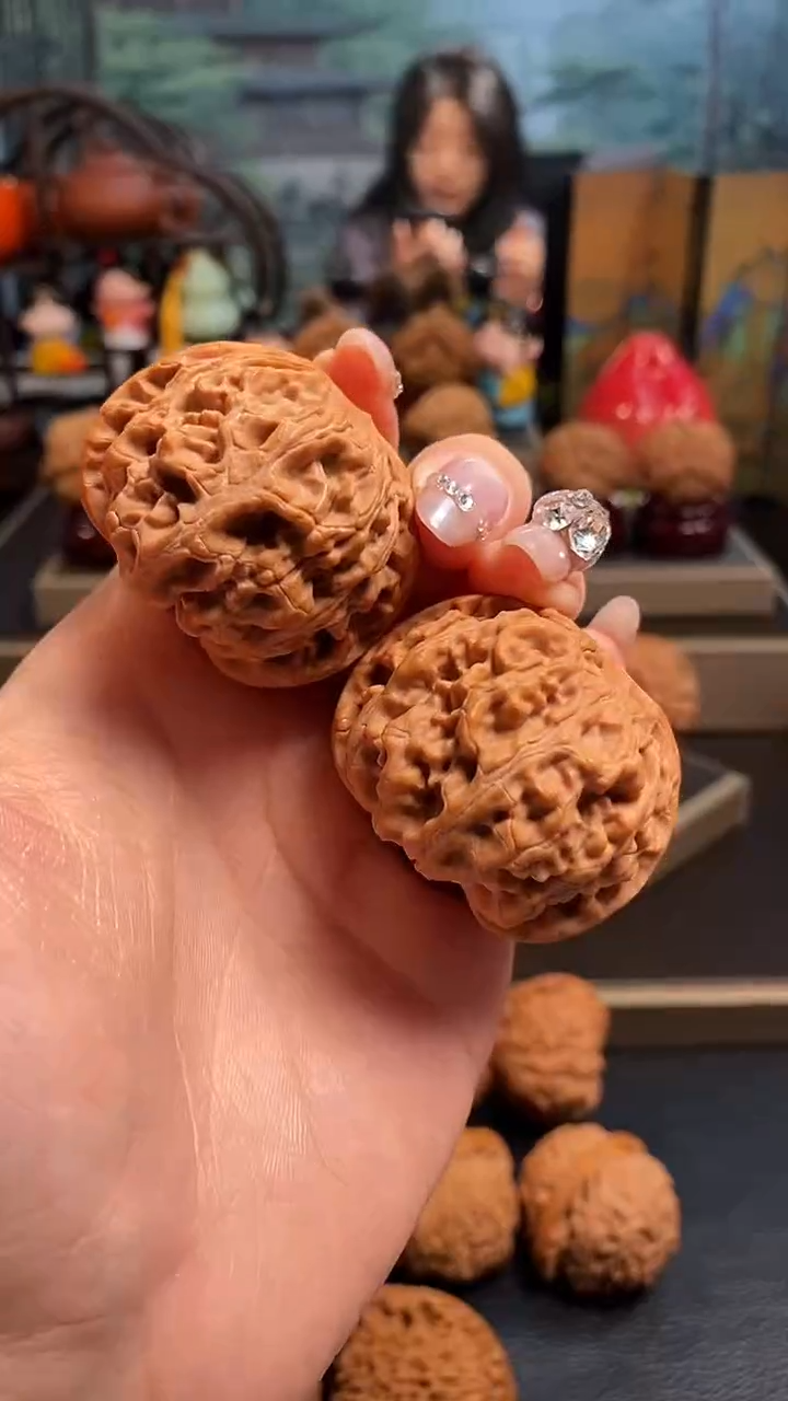 【闪购商品】文玩核桃吊坠K54苹果园42