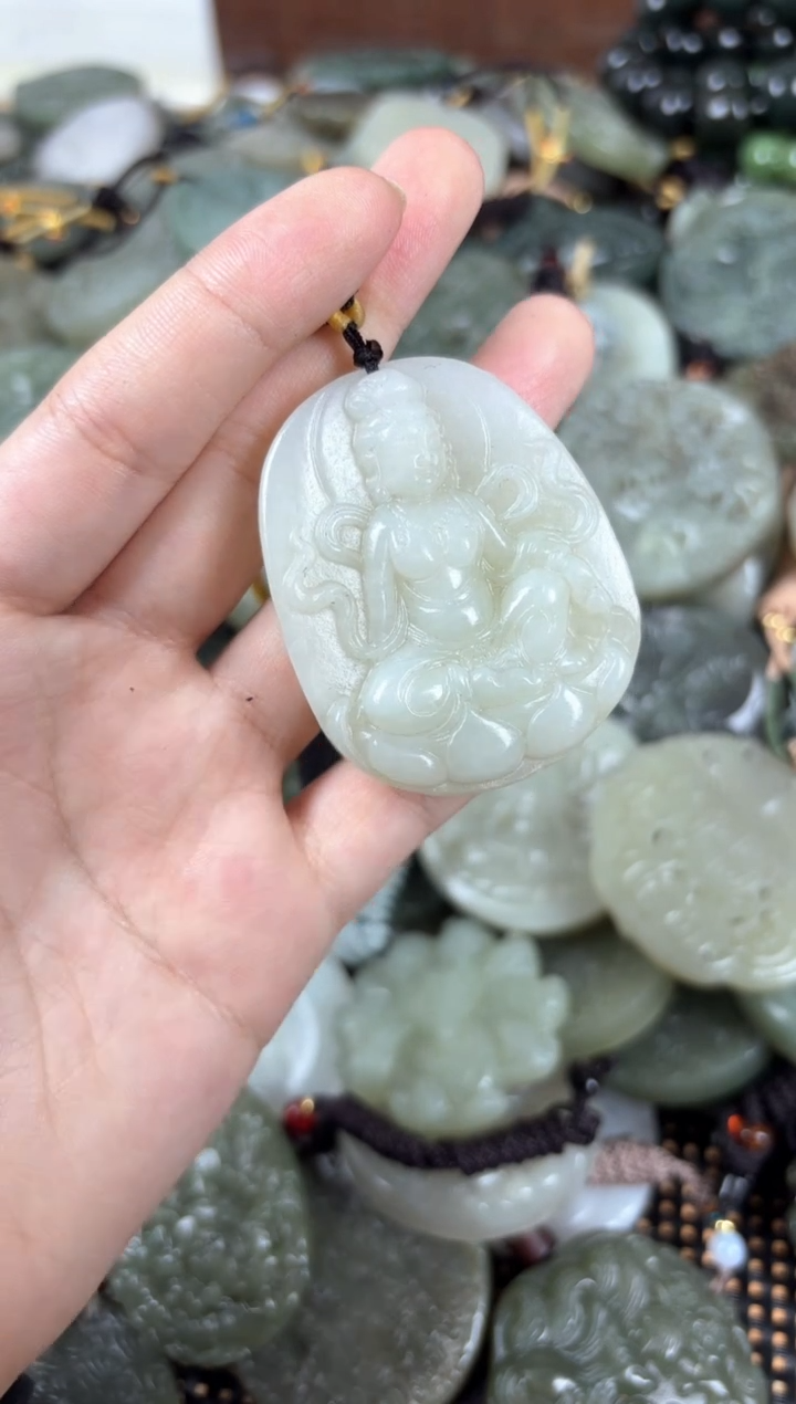 【闪购商品】和田玉颈饰未镶嵌1