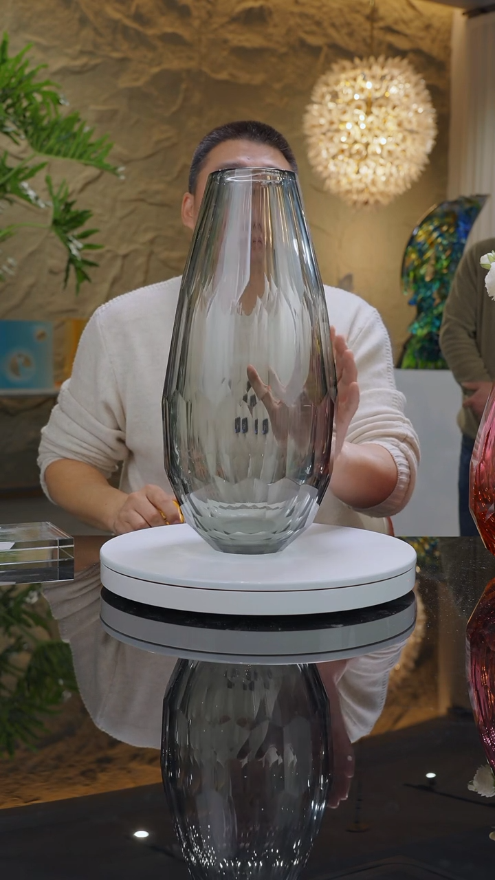 【闪购商品】摆件灰色切面花瓶