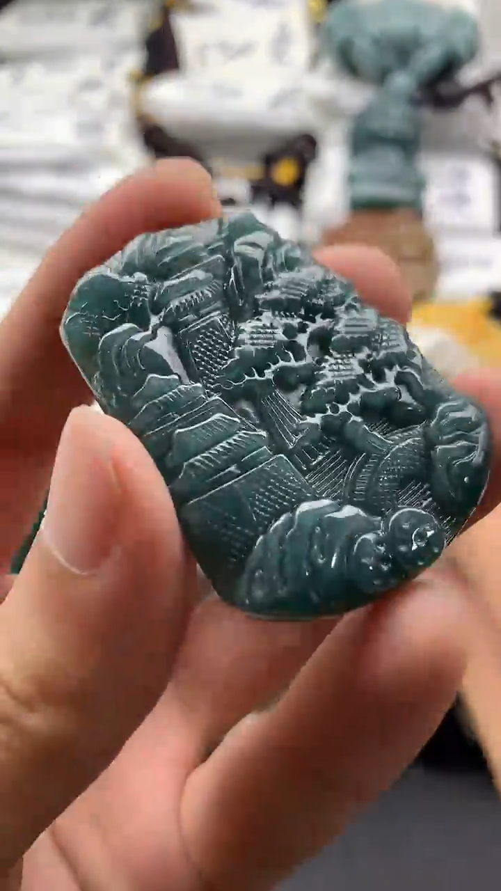 【闪购商品】翡翠颈饰未镶嵌5555555555