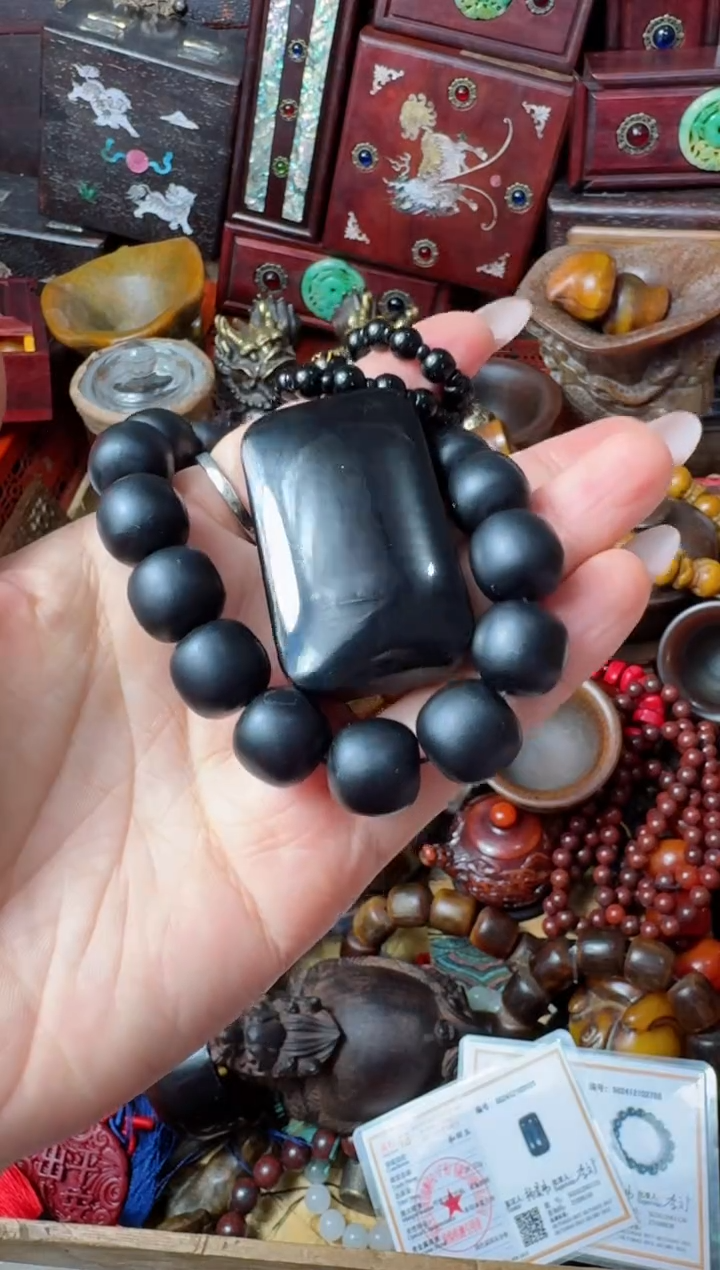 【闪购商品】和田玉（墨玉）挂件未镶嵌主播推荐：一物一拍，讲解为准！