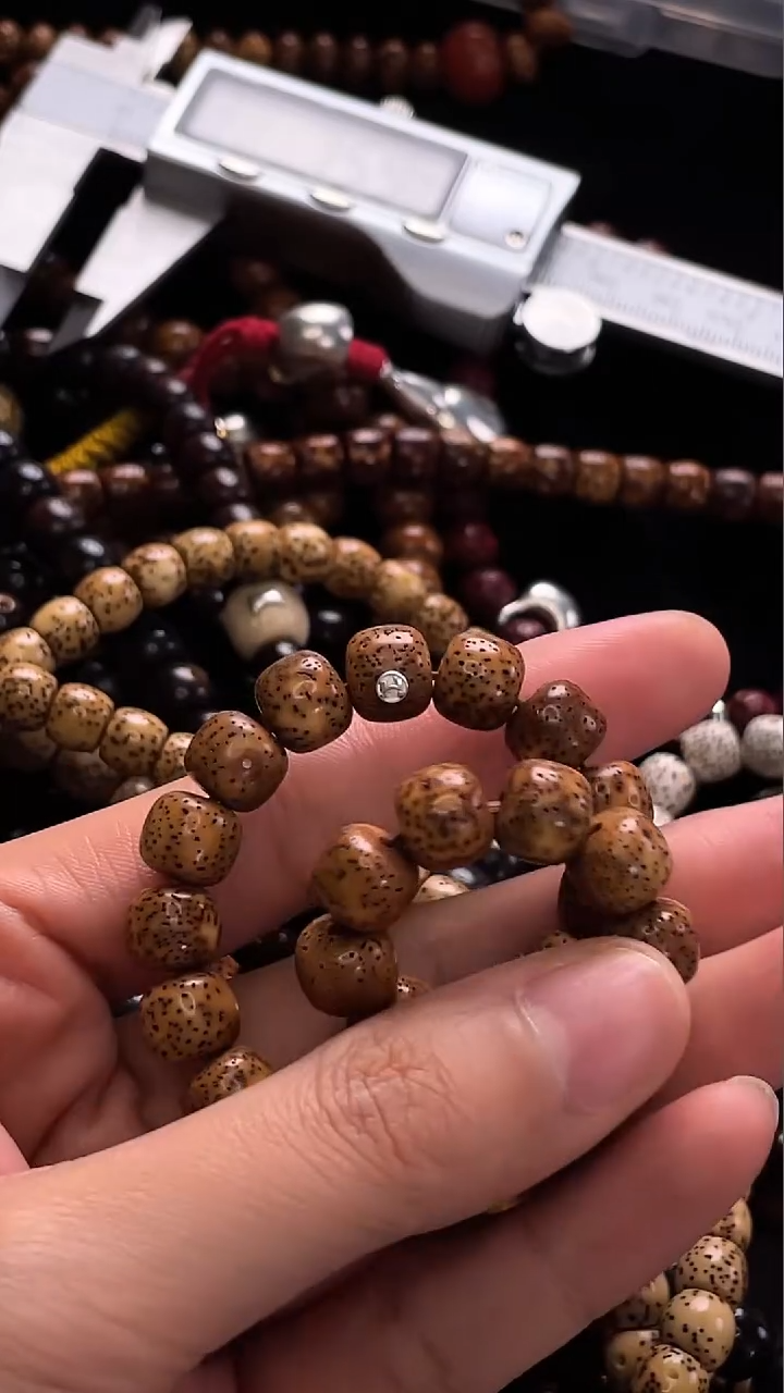 手串星月菩提精工级浅珀桶珠9*8手串