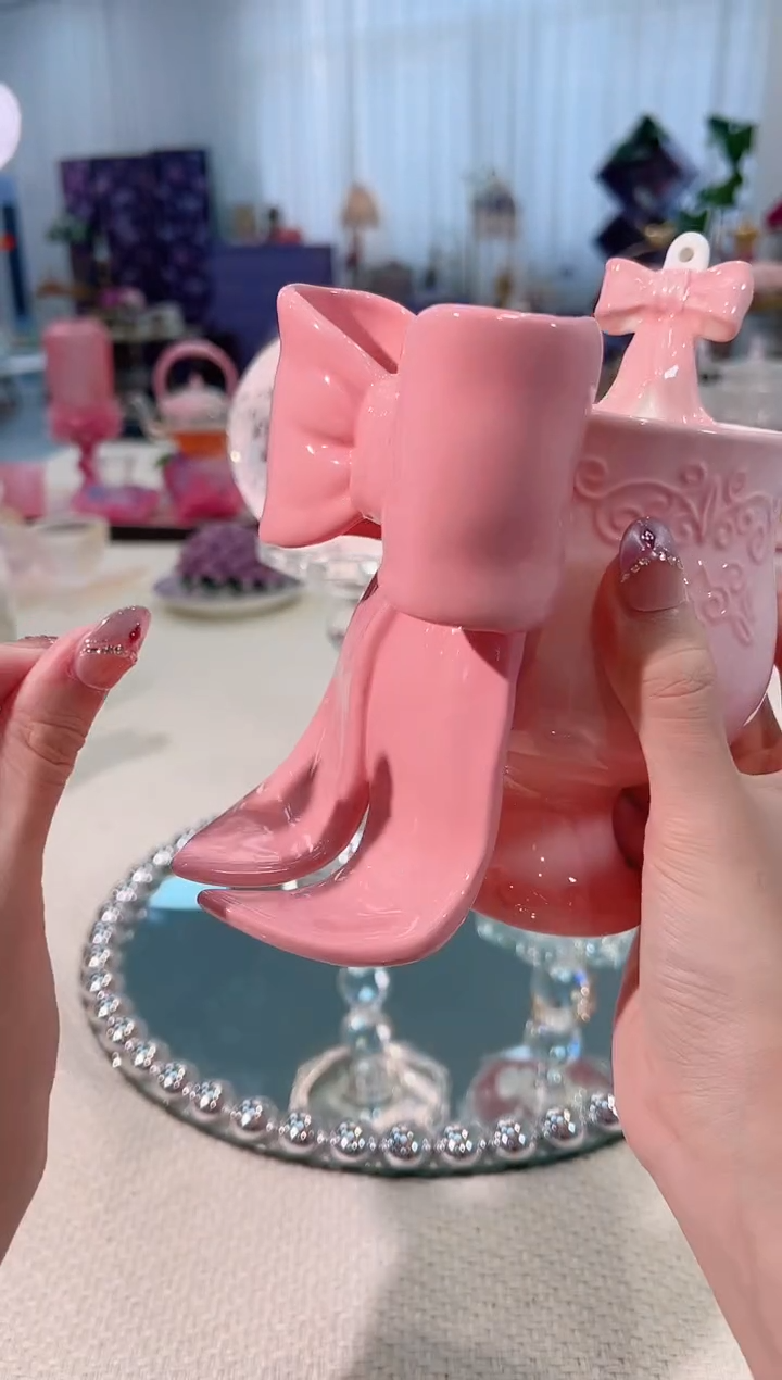 粉色蝴蝶结杯+勺