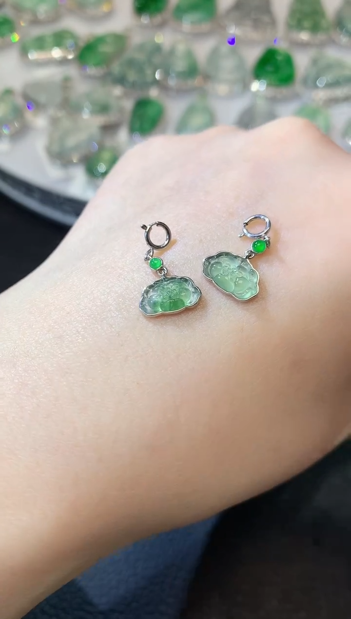 【闪购商品】翡翠吊坠(不含链)18K金镶嵌A3 多样性发货一件