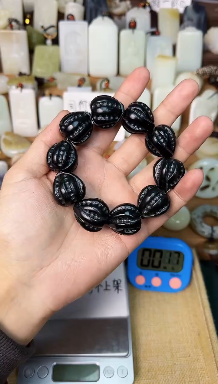 【闪购商品】和田玉颈饰未镶嵌手串